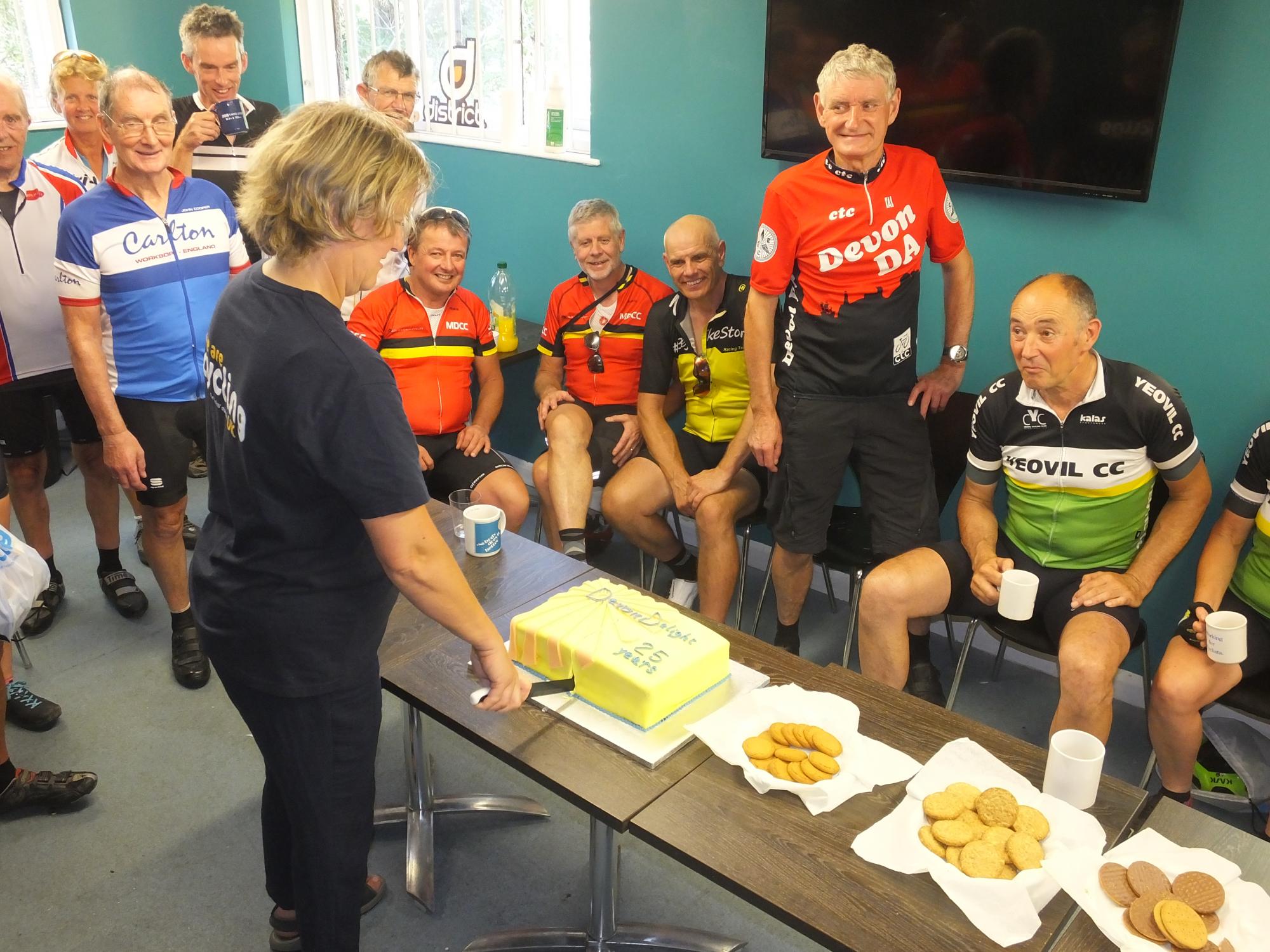 Volunteers serving cake  Photo: Graham Brodie