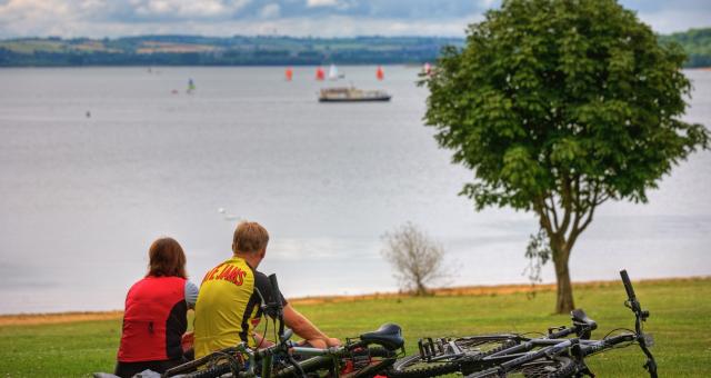 Enjoying the view from the banks of Rutland Water (photo credit: Discover Rutland)