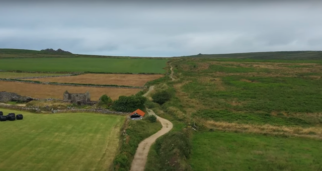 The Tinners Way is no longer fully accessible to horses and carts, or bikes